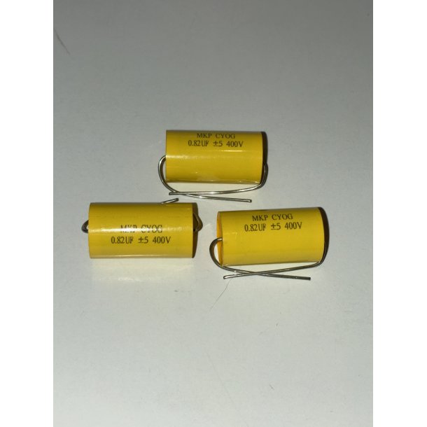 0,82uF/400V CYOG
