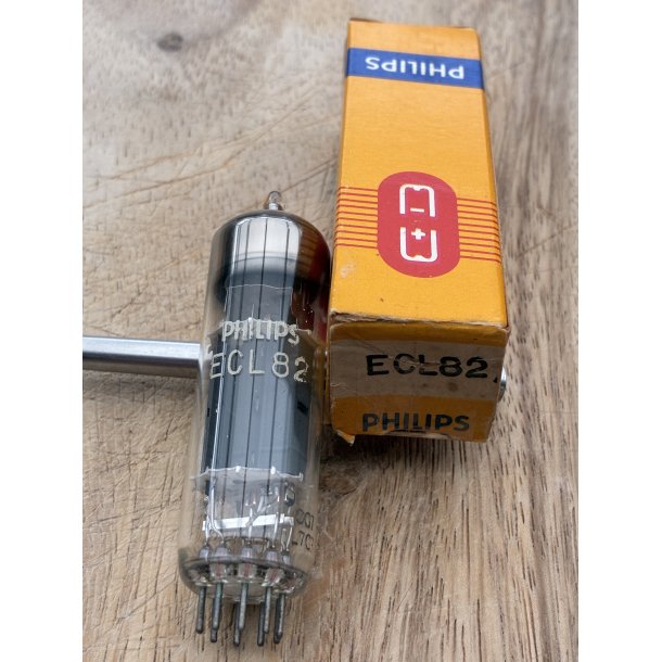 ECL82 Philips