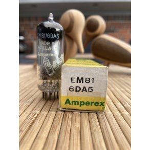 Magisk je EM81 Amperex