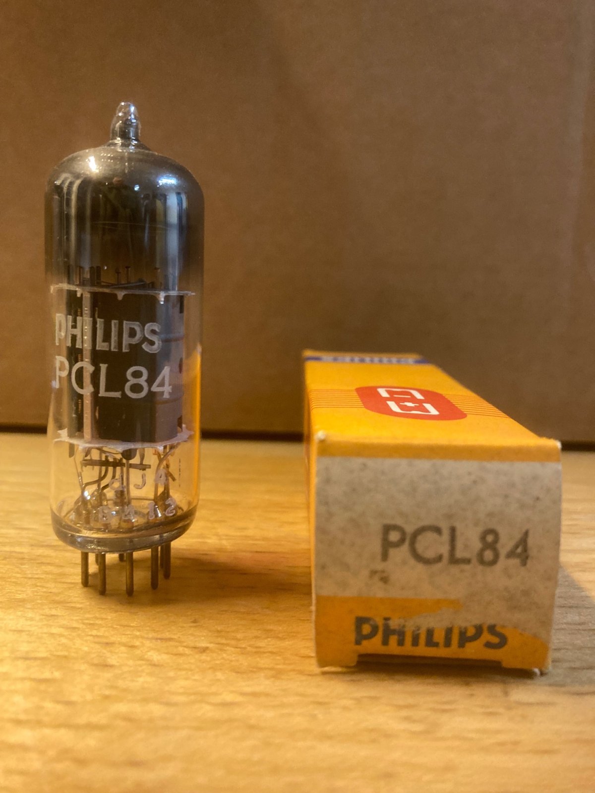 Triode-Pentode PCL84 PH - P-rør - Bjarne Bak - Elektronik og beslægtede ...
